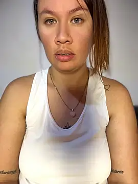 Emiily lee online show from 07-14-26, 02:23