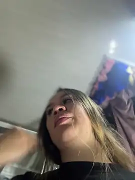 Emiily lee online show from 12-18-25, 03:00