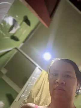 Emiily lee online show from 03-31-26, 09:22