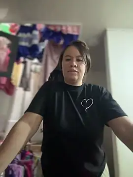 Emiily lee online show from 12-18-25, 07:18