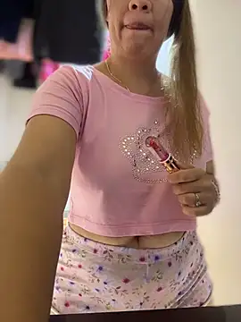 Emiily lee online show from 02-18-26, 09:06