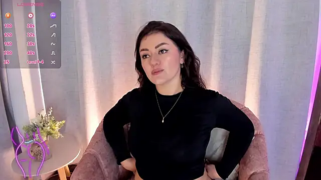Snapshot of Sofiawilson_ chatting on 02-26-25, 01:00 Sofiawilson online show from 02-26-25, 01:00
