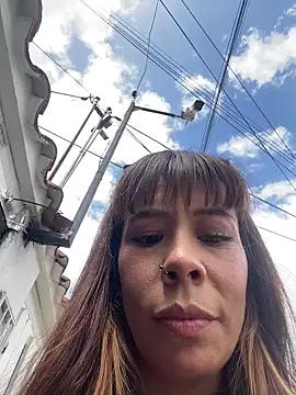 iriiina veneno online show from 11-09-25, 03:16