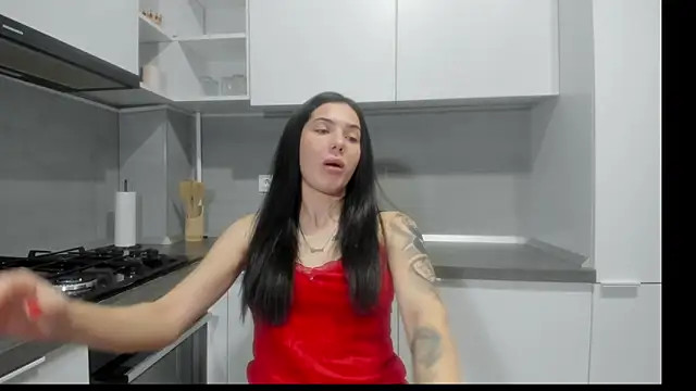 Snapshot of Emmapmg chatting on 02-17-26, 11:02 Emmapmg online show from 02-17-26, 11:02