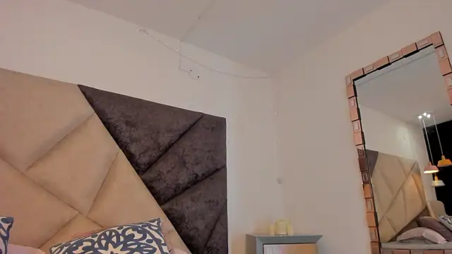 BonnieCute  online show from 02-07-26, 12:18