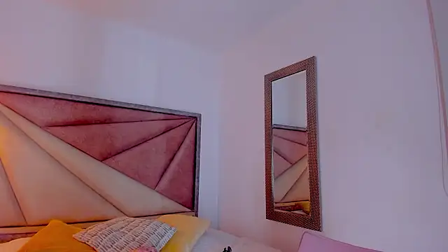 BonnieCute  online show from 02-10-26, 11:48