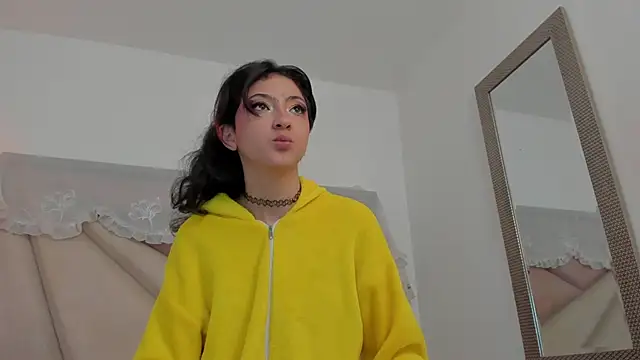 BonnieCute  online show from 06-04-26, 12:15