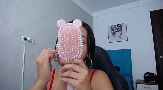 Snapshot of antonella_sweetlittle chatting on 03-08-25, 03:35 antonella sweetlittle online show from 03-08-25, 03:35