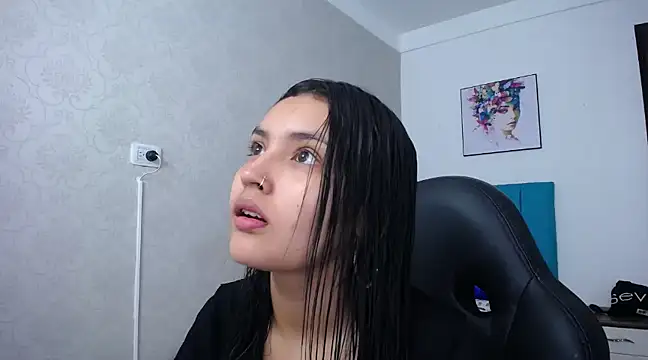 Snapshot of antonella_sweetlittle chatting on 03-20-25, 12:43 antonella sweetlittle online show from 03-20-25, 12:43