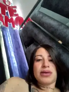 Snapshot of Alona_Evans chatting on 09-30-25, 03:18 Alona Evans online show from 09-30-25, 03:18