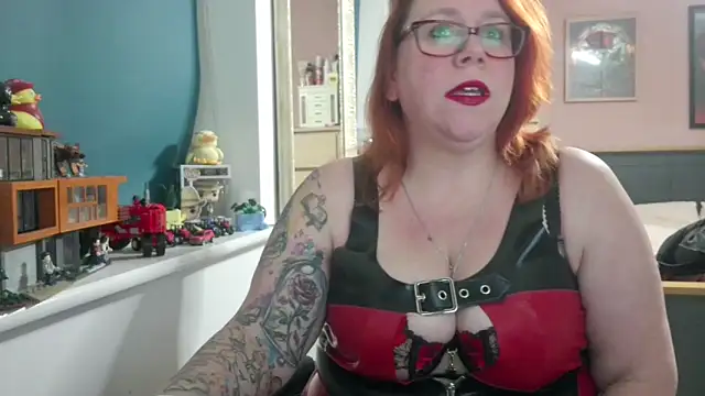 NikiDeeOfficial online show from 02-11-26, 09:47