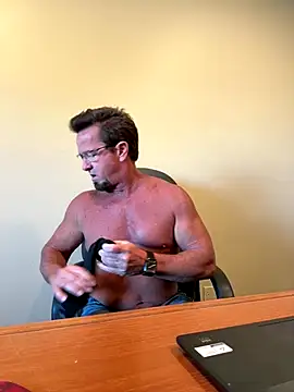 sluttydylan online show from 12-17-25, 09:42