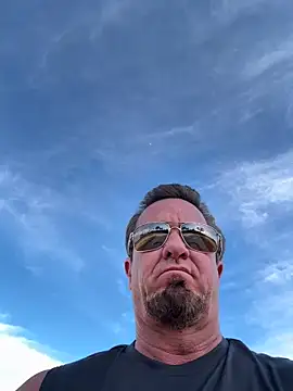 sluttydylan online show from 02-25-26, 12:11