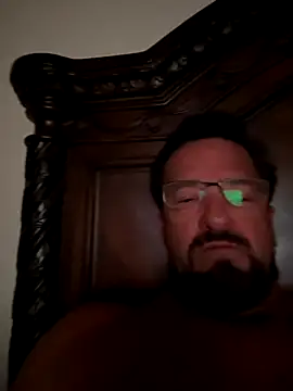 sluttydylan online show from 10-29-25, 06:12