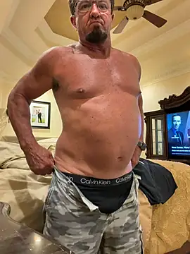 sluttydylan online show from 07-22-26, 02:46