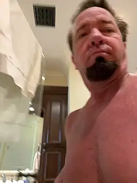 sluttydylan online show from 12-19-25, 05:26