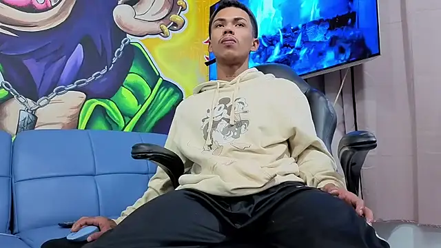 Snapshot of scarce_candy69 chatting on 03-20-26, 03:40 scarce candy69 online show from 03-20-26, 03:40