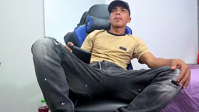 scarce candy69 online show from 10-28-25, 04:13