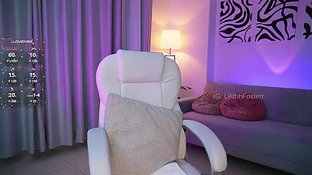 Snapshot of Lilithfosterr chatting on 03-09-25, 09:57 Lilithfosterr online show from 03-09-25, 09:57