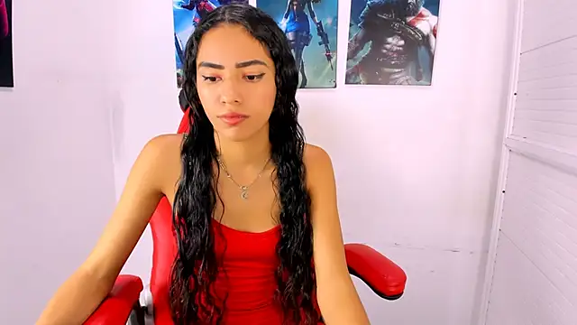 Snapshot of Evelin_shy chatting on 05-07-26, 11:24 Evelin shy online show from 05-07-26, 11:24