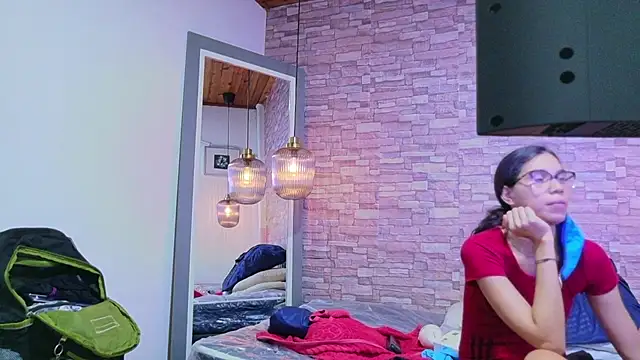 nextdoor fantasy1 online show from 04-15-26, 04:07