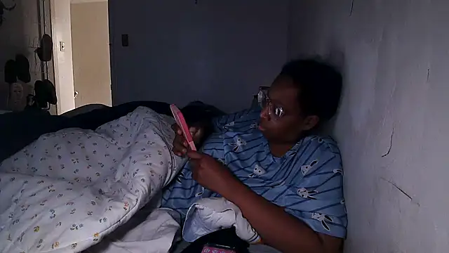 Snapshot of madamsensuale chatting on 03-12-25, 03:51 madamsensuale online show from 03-12-25, 03:51