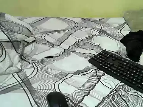 Quincy joyy online show from 12-16-25, 04:06