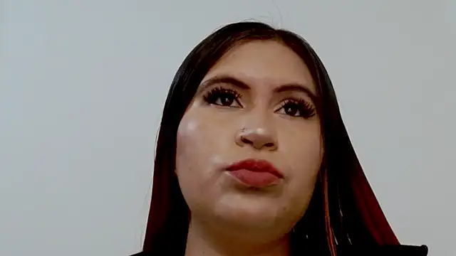 Snapshot of cata__gutierrez_ chatting on 04-29-26, 03:11 cata gutierrez online show from 04-29-26, 03:11