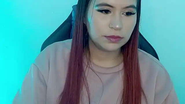 Snapshot of cata__gutierrez_ chatting on 06-02-26, 04:34 cata gutierrez online show from 06-02-26, 04:34