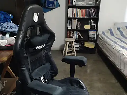 thealfawolf01 online show from 02-11-26, 06:19