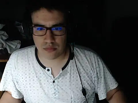 thealfawolf01 online show from 03-18-25, 12:19