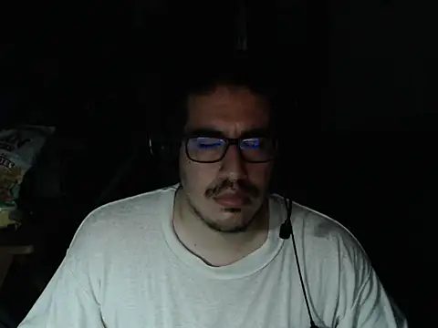 Snapshot of thealfawolf01 chatting on 06-06-26, 03:01 thealfawolf01 online show from 06-06-26, 03:01