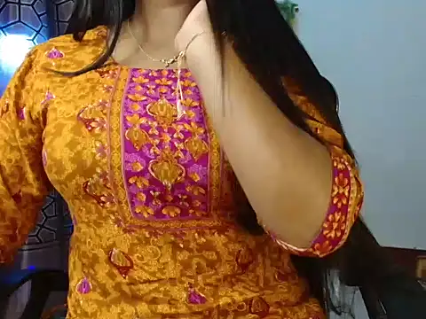 Snapshot of Unlucky-flowers chatting on 01-31-25, 02:39 Unlucky-flowers online show from 01-31-25, 02:39