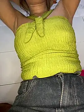 Snapshot of Sofia_xx2 chatting on 01-17-25, 09:06 Sofia xx2 online show from 01-17-25, 09:06