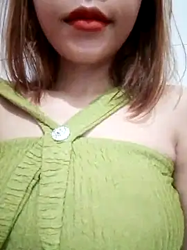 Snapshot of Sofia_xx2 chatting on 01-04-25, 07:03 Sofia xx2 online show from 01-04-25, 07:03