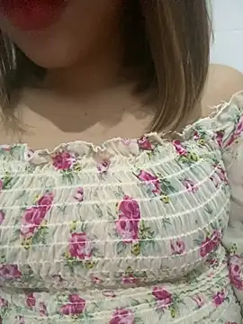 Snapshot of Sofia_xx2 chatting on 01-07-25, 03:23 Sofia xx2 online show from 01-07-25, 03:23