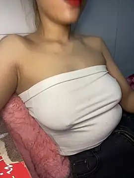 Snapshot of Sofia_xx2 chatting on 12-29-24, 01:56 Sofia xx2 online show from 12-29-24, 01:56