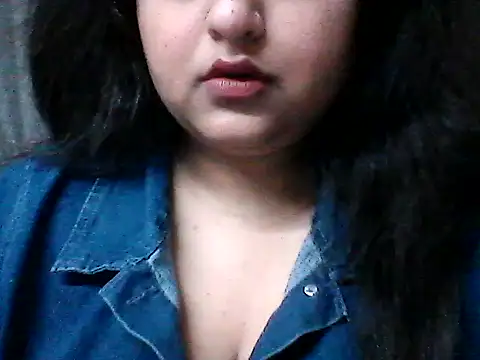 smile pretty online show from 04-14-26, 06:24