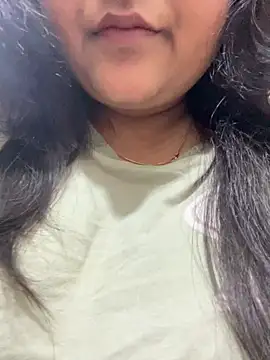 smile pretty online show from 03-23-26, 05:35