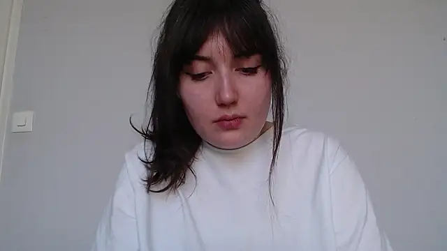 Lynylou online show from 03-18-26, 04:41