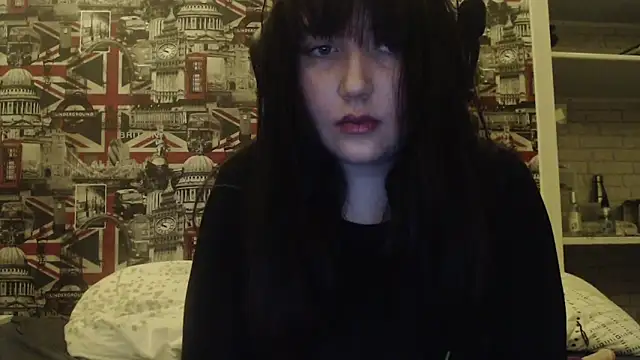 Lynylou online show from 02-11-26, 10:53