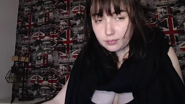 Lynylou online show from 04-11-26, 10:57