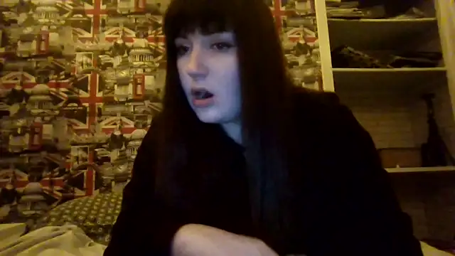 Lynylou online show from 11-29-25, 08:09