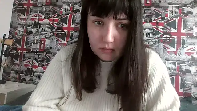 Lynylou online show from 10-31-25, 12:35