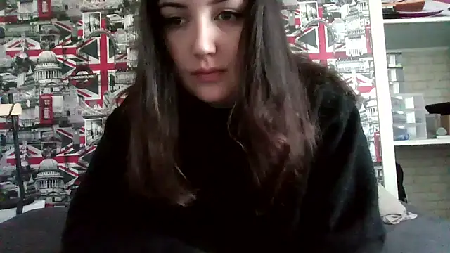 Lynylou online show from 10-10-25, 03:02