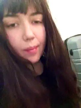 Lynylou online show from 05-17-26, 03:56