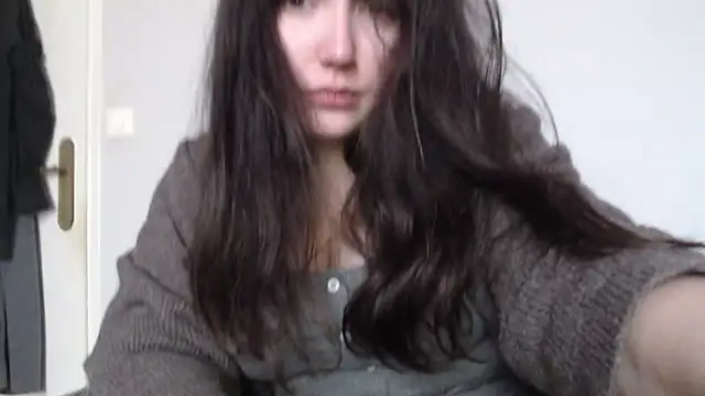 Lynylou online show from 03-11-26, 01:27