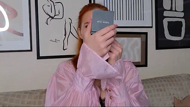 JudyWalkerr online show from 12-14-25, 10:10