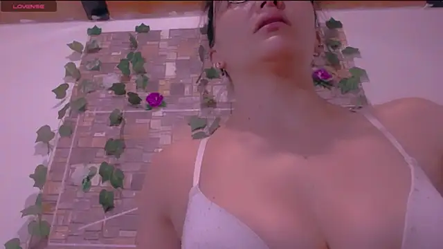 CrazyRousex online show from 10-24-25, 03:22