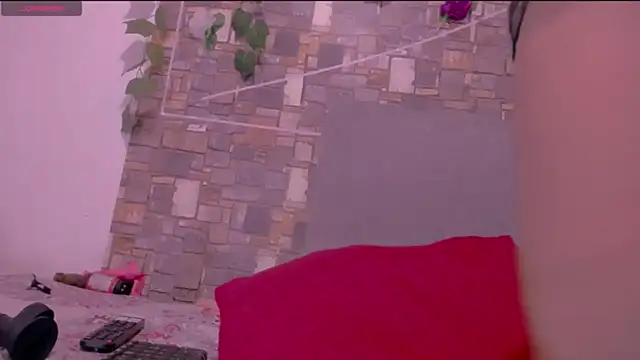 CrazyRousex online show from 01-09-26, 02:02